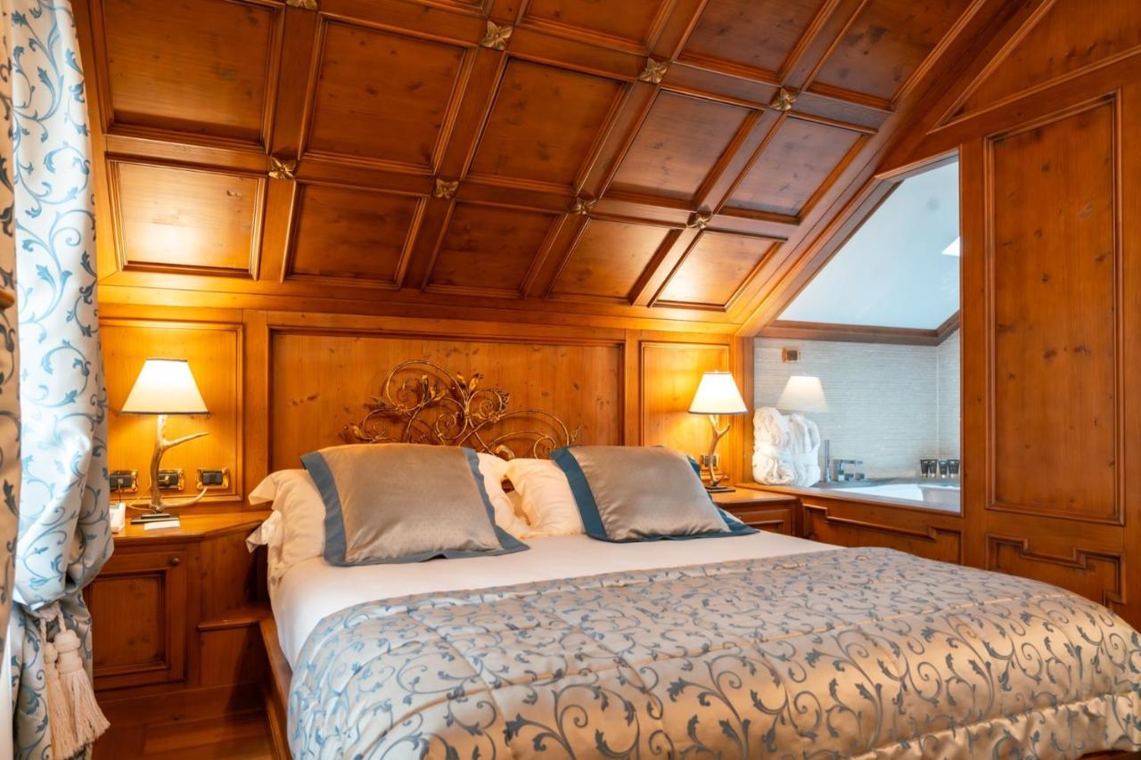 Ambra Cortina Luxury&Fashion Hotel Кортина-д'Ампеццо Экстерьер фото