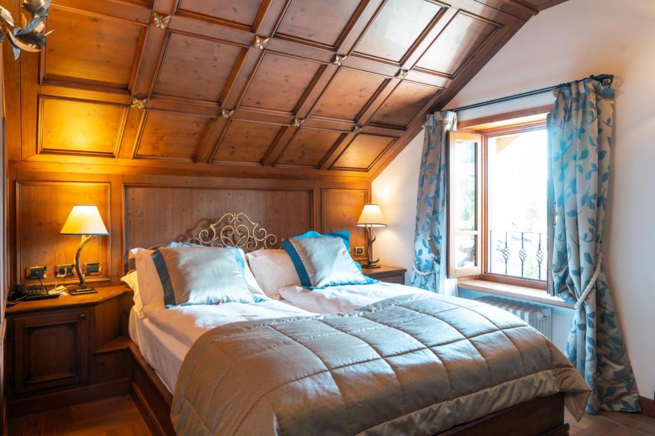 Ambra Cortina Luxury&Fashion Hotel Кортина-д'Ампеццо Экстерьер фото