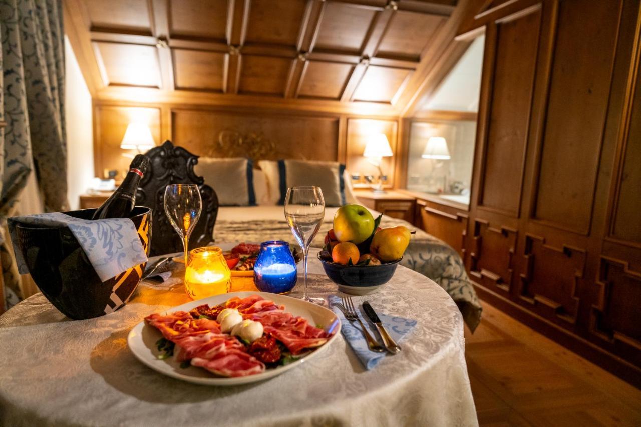 Ambra Cortina Luxury&Fashion Hotel Кортина-д'Ампеццо Экстерьер фото