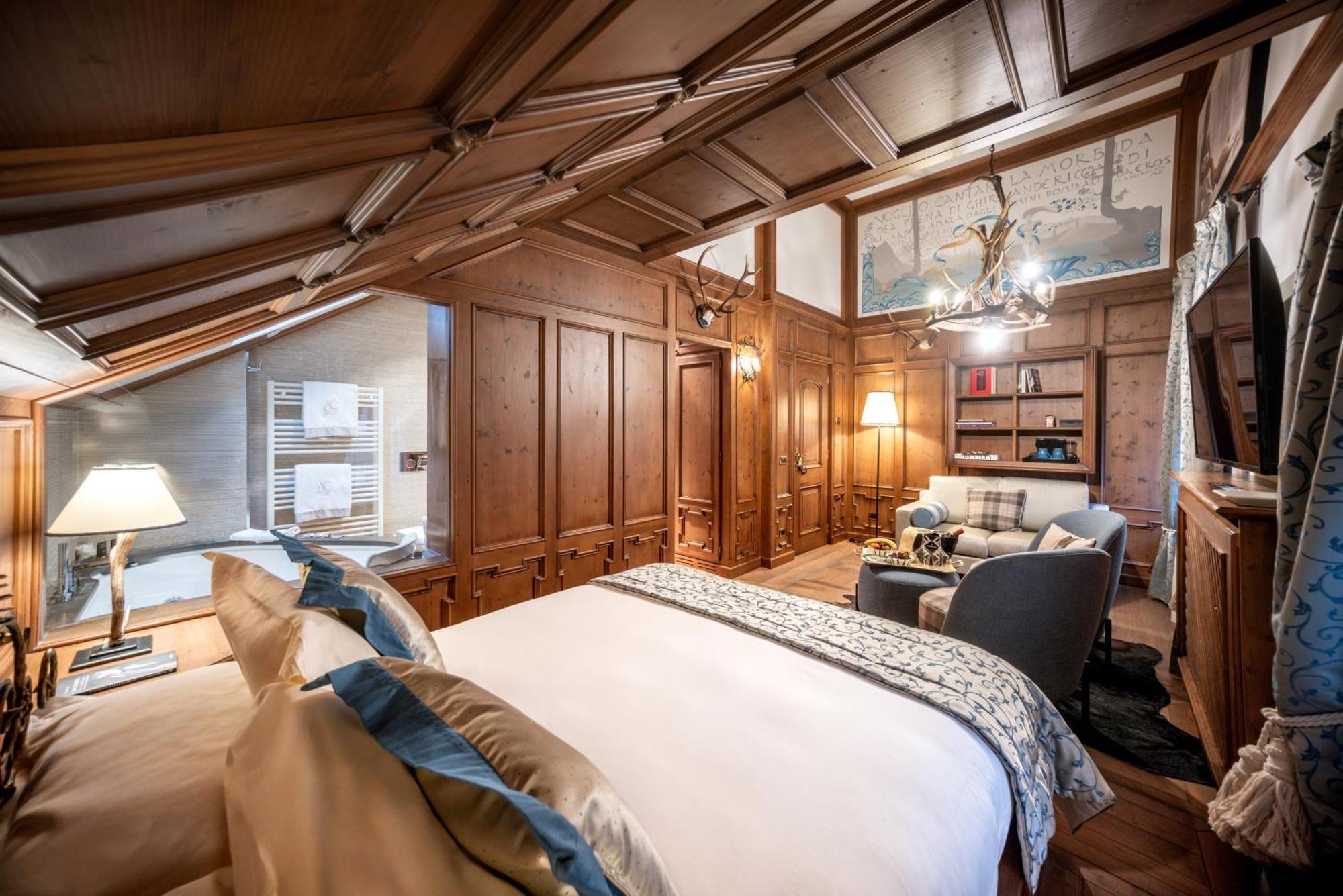 Ambra Cortina Luxury&Fashion Hotel Кортина-д'Ампеццо Экстерьер фото
