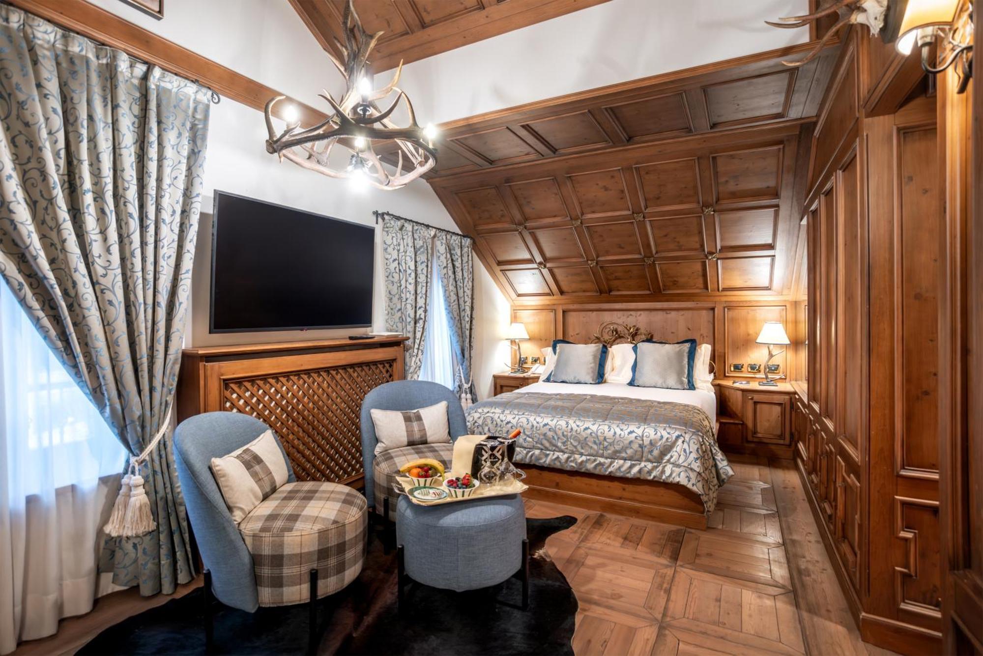 Ambra Cortina Luxury&Fashion Hotel Кортина-д'Ампеццо Экстерьер фото